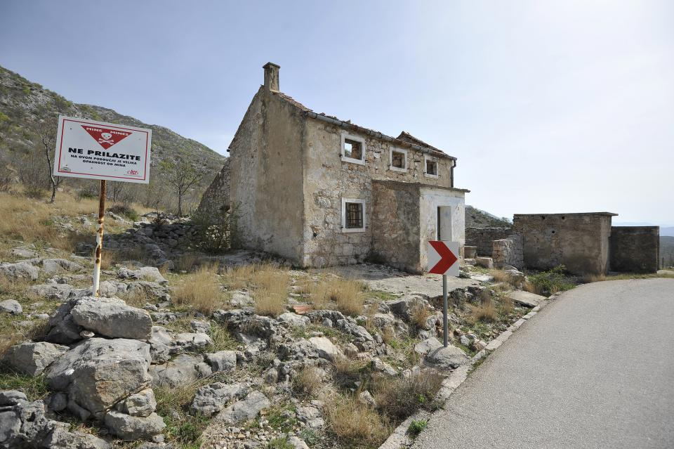 莫德里奇家遗弃的农舍，作者供图